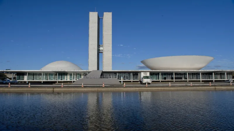 Paraguassu FM 87.9 — Dados do Tesouro Nacional apontam que quase 85% das emendas que foram ressuscitadas, na noite da última quarta-feira (17), pelo Congresso Nacional para serem pagas pelo governo federal são de indicações do chamado “orçamento secreto”, extinto pelo Supremo Tribunal Federal (STF) em 2022. A proposta, aprovada em um projeto de lei, recuperou R$ 2,97 bilhões [&hellip;]